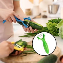 Sharp and durable kitchen peeler for peeling vegetables and fruits with ease.